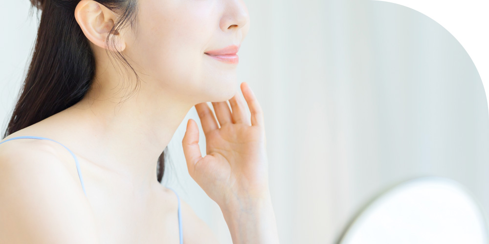 エイジングケアの女性のイメージ画像